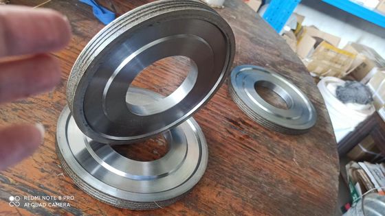 240 عجلة ماسة صلبة الحصى بحجم طبقة العمل 4mm * 2 والحافة المستديرة